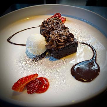 The Enniskillen Hotel | Enniskillen | chocolate brownie at wildes
