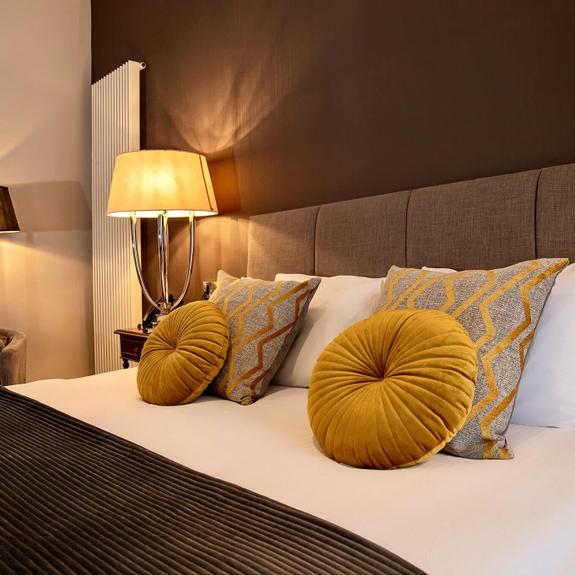 bronte suite close up