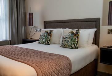 The Enniskillen Hotel | Enniskillen | Superior Double room